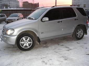 2004 Mercedes-Benz ML-Class Photos