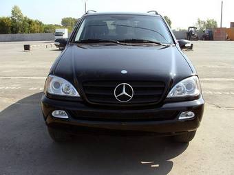 2004 Mercedes-Benz ML-Class Pictures
