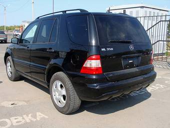2004 Mercedes-Benz ML-Class Photos