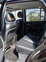 2004 Mercedes-Benz ML-Class Photos