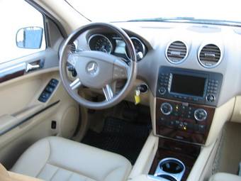 2005 Mercedes-Benz ML-Class Photos