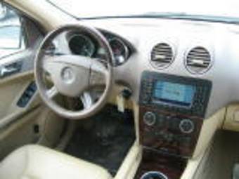 2005 Mercedes-Benz ML-Class Wallpapers