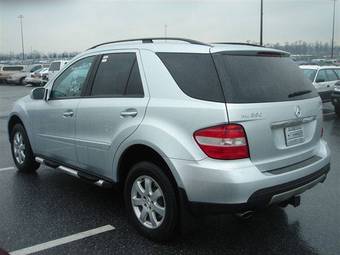 2005 Mercedes-Benz ML-Class Photos