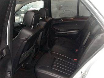 2005 Mercedes-Benz ML-Class Wallpapers