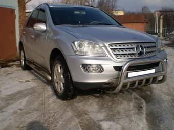 2005 Mercedes-Benz ML-Class Photos