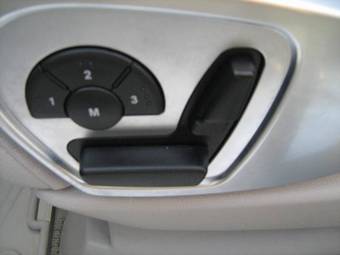 2005 Mercedes-Benz ML-Class Pictures