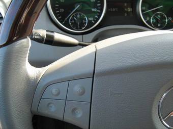 2005 Mercedes-Benz ML-Class Photos