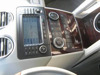 2005 Mercedes-Benz ML-Class Photos