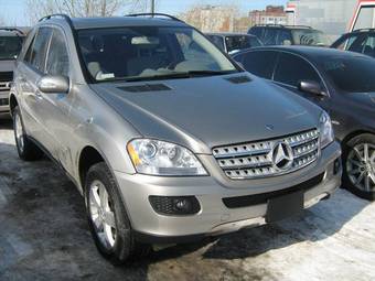 2005 Mercedes-Benz ML-Class Photos