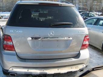 2005 Mercedes-Benz ML-Class Pictures