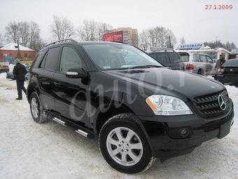 2005 Mercedes-Benz ML-Class Photos