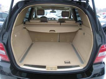 2005 Mercedes-Benz ML-Class Pictures
