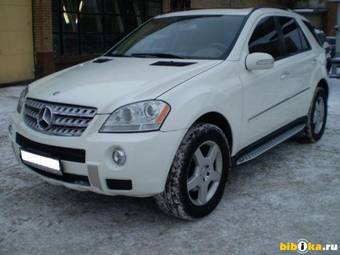 2005 Mercedes-Benz ML-Class Photos