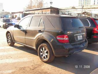 2005 Mercedes-Benz ML-Class Photos