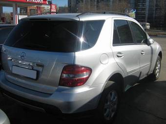 2005 Mercedes-Benz ML-Class Pics