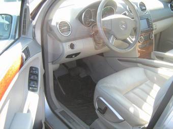 2005 Mercedes-Benz ML-Class Pictures