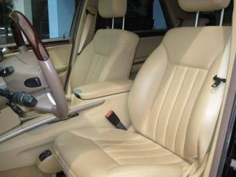 2005 Mercedes-Benz ML-Class Photos