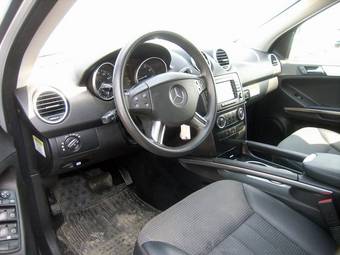 2005 Mercedes-Benz ML-Class Photos