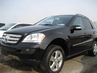 2005 Mercedes-Benz ML-Class Photos