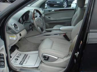 2005 Mercedes-Benz ML-Class Wallpapers