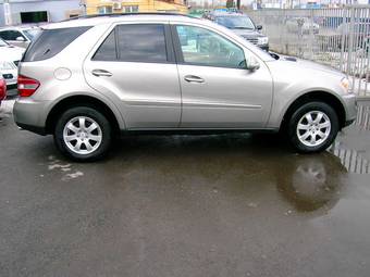 2005 Mercedes-Benz ML-Class Pics