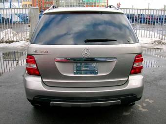 2005 Mercedes-Benz ML-Class Pictures