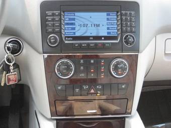 2005 Mercedes-Benz ML-Class Pictures