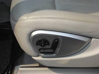 2005 Mercedes-Benz ML-Class Pictures