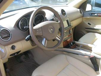 2005 Mercedes-Benz ML-Class Images