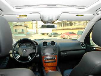 2005 Mercedes-Benz ML-Class Photos