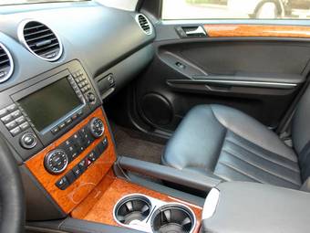 2005 Mercedes-Benz ML-Class Photos