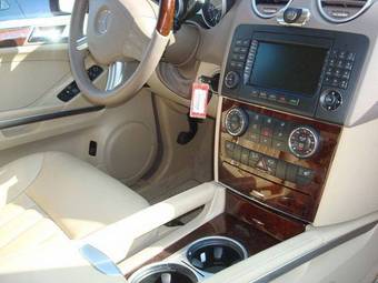 2005 Mercedes-Benz ML-Class Pictures