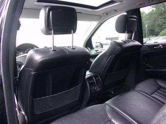 2005 Mercedes-Benz ML-Class Wallpapers