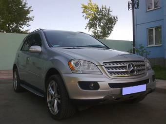 2005 Mercedes-Benz ML-Class Wallpapers