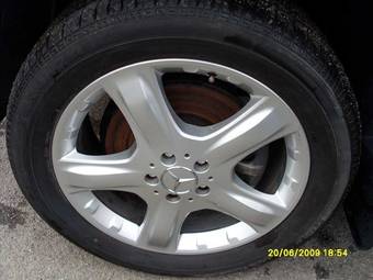 2005 Mercedes-Benz ML-Class Images