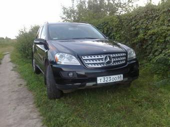 2005 Mercedes-Benz ML-Class Photos