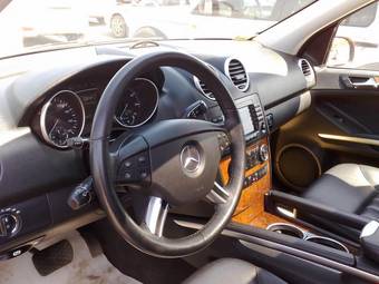 2005 Mercedes-Benz ML-Class Photos