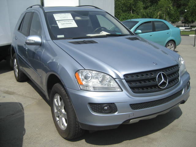 2005 Mercedes-Benz ML-Class