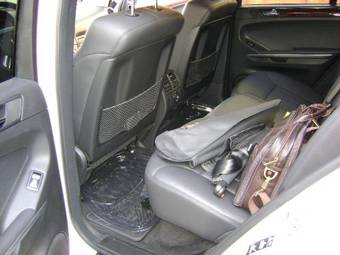 2005 Mercedes-Benz ML-Class Pictures