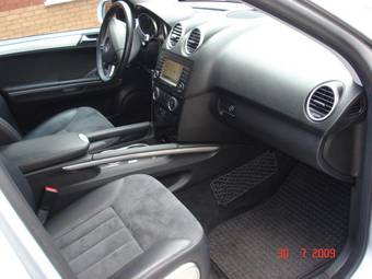 2005 Mercedes-Benz ML-Class Wallpapers