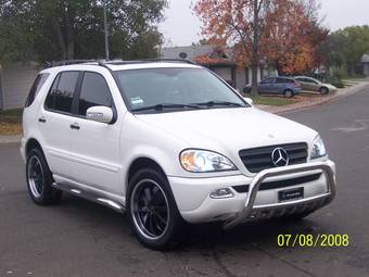 2005 Mercedes-Benz ML-Class Photos