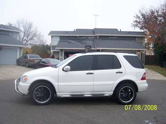 2005 Mercedes-Benz ML-Class Photos