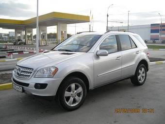 2005 Mercedes-Benz ML-Class Photos