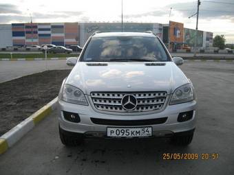 2005 Mercedes-Benz ML-Class Photos