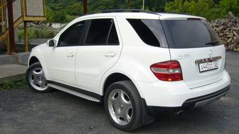 2005 Mercedes-Benz ML-Class Photos