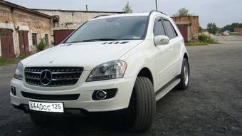 2005 Mercedes-Benz ML-Class Photos