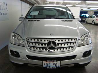 2005 Mercedes-Benz ML-Class Pictures