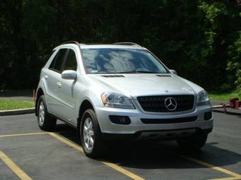 2006 Mercedes-Benz ML-Class Pictures