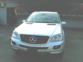 2006 Mercedes-Benz ML-Class Wallpapers