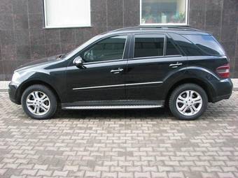 2006 Mercedes-Benz ML-Class Pictures